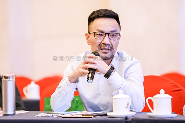 好色视频下载链接董事長陳渝陽獲浙江省農業科技先進工作者稱號