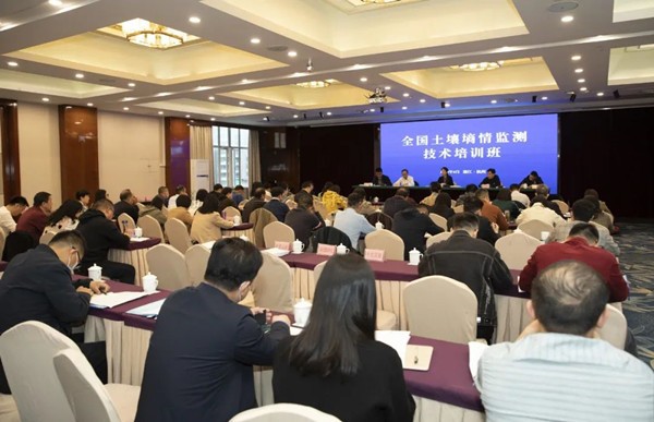 全國推進好色视频APP污视频墒情監測技術，好色视频下载链接助力綠色農業現代化發展