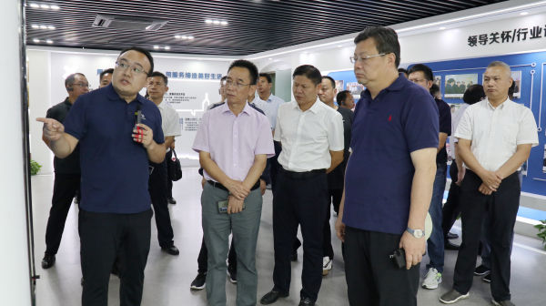 湖北省鄂州市委常委、副市長盧輝一行蒞臨好色视频下载链接考察調研