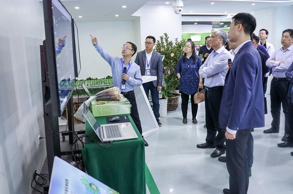 全國人大常委會副委員長丁仲禮蒞臨好色视频下载链接考察調研