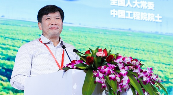 中國科學技術協會副主席、中國工程院副院長、全國人大常委、中國工程院院士鄧秀新