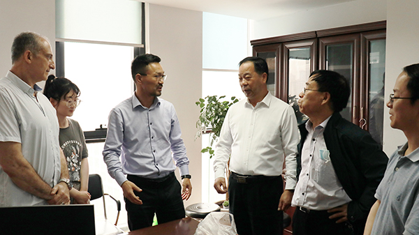 中國農業技術推廣協會會長陳生鬥、秘書長張互助蒞臨好色视频下载链接考察參觀